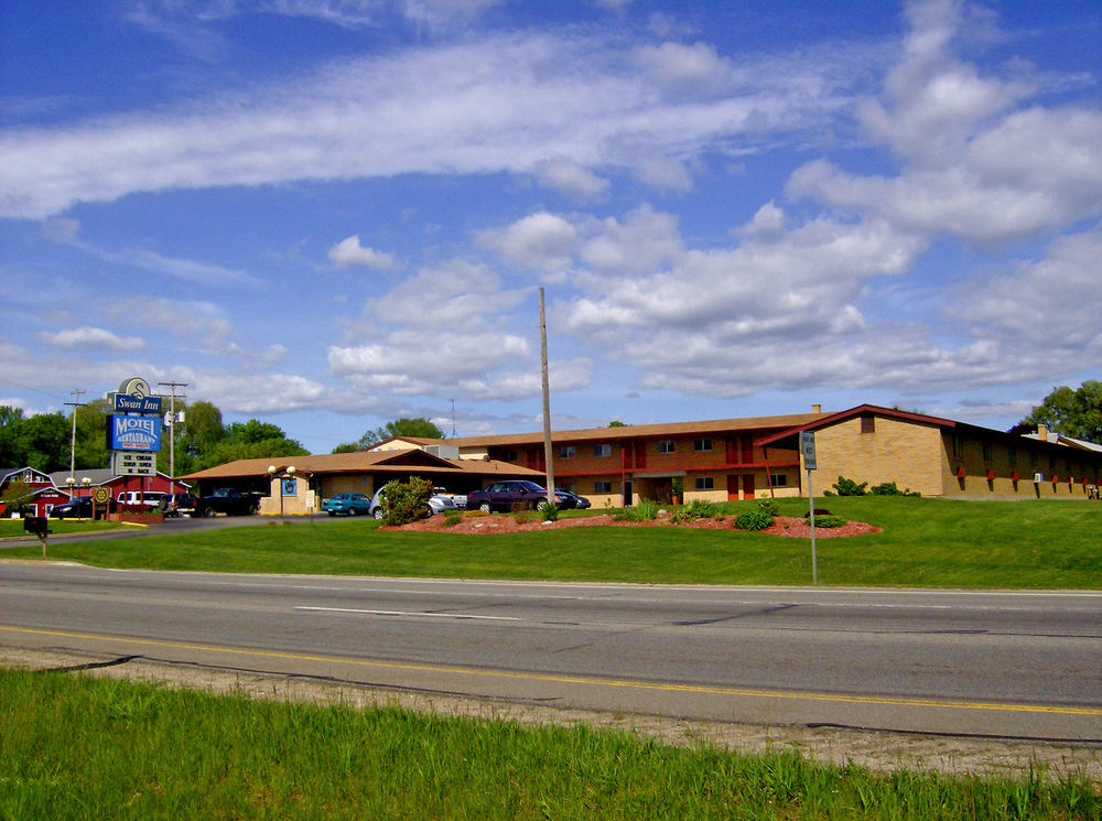 Swan Inn Motel Comstock Park Екстериор снимка